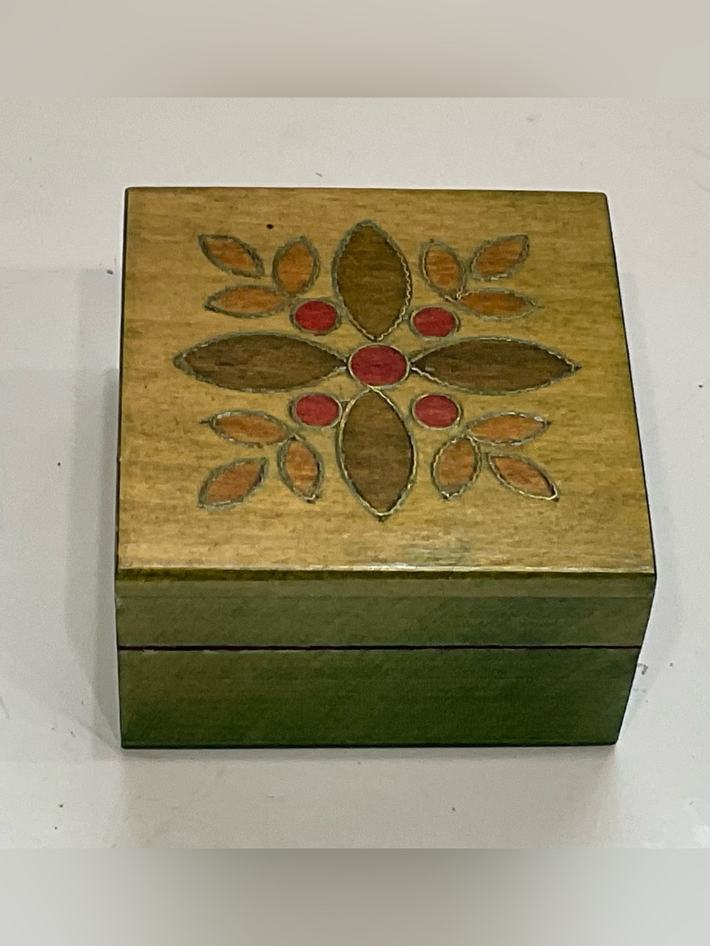 LOVELY HANDPAINTED WOODEN HINGE LID BOX- MARKED MADE IN POLAND